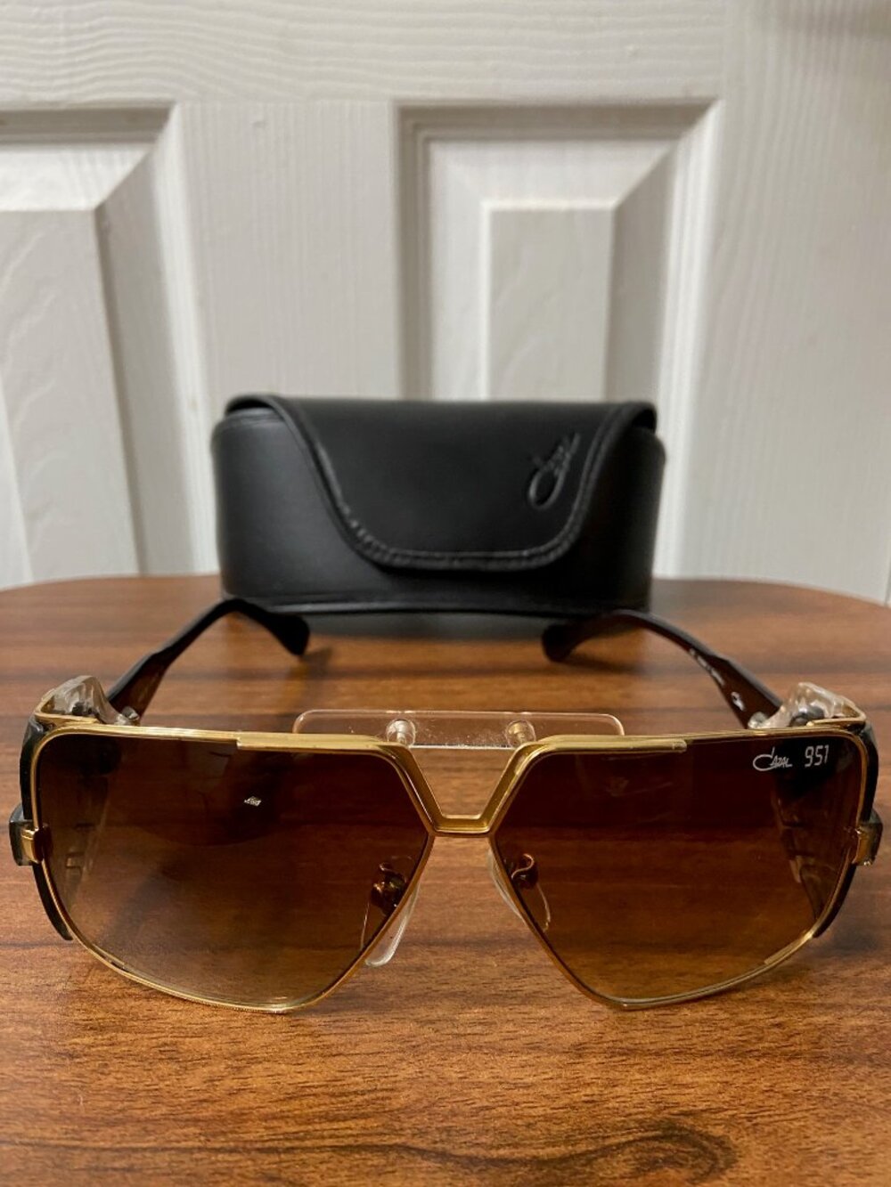 Cazal Legends 951 Sunglasses 097 Gold Unisex - Picture 2 of 4
